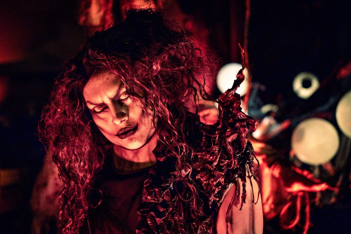 Carlyle (Icon), Laurel Haunt