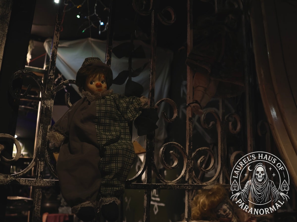 Paranormal Investigations, Laurel's House of Horror